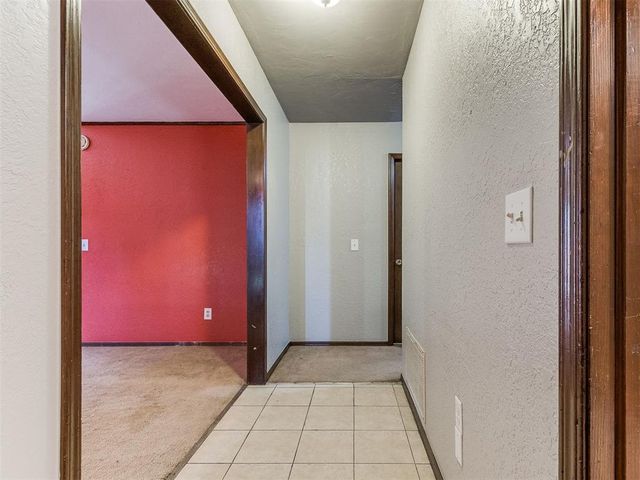 125 Marrgate Drive, Yukon, OK 73099