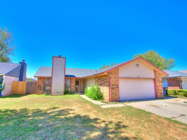 125 Marrgate Drive, Yukon, OK 73099