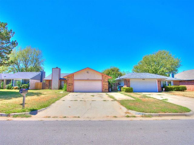 125 Marrgate Drive, Yukon, OK 73099