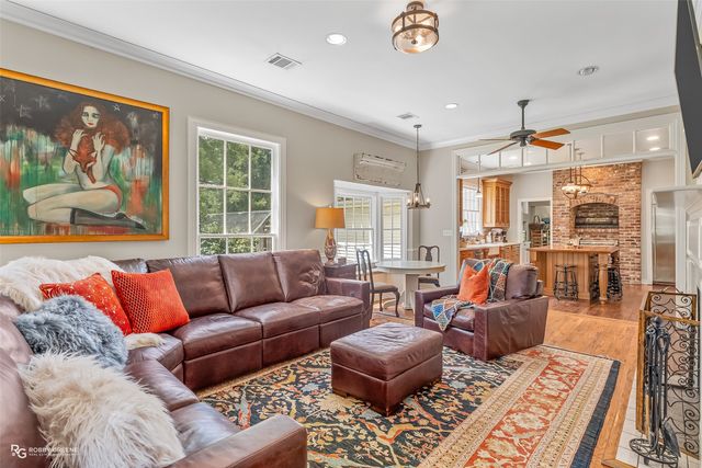 3530 Old Mooringsport Road, Shreveport, LA 71107