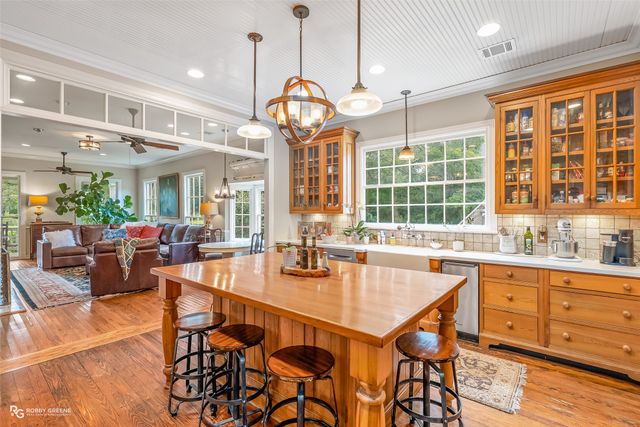 3530 Old Mooringsport Road, Shreveport, LA 71107