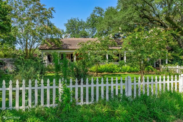 3530 Old Mooringsport Road, Shreveport, LA 71107