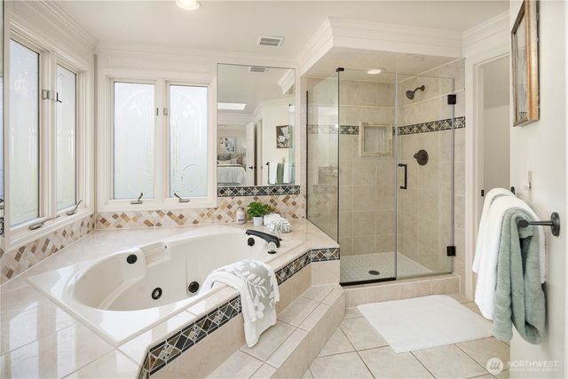 23214 SE 47th Way, Sammamish, WA 98075