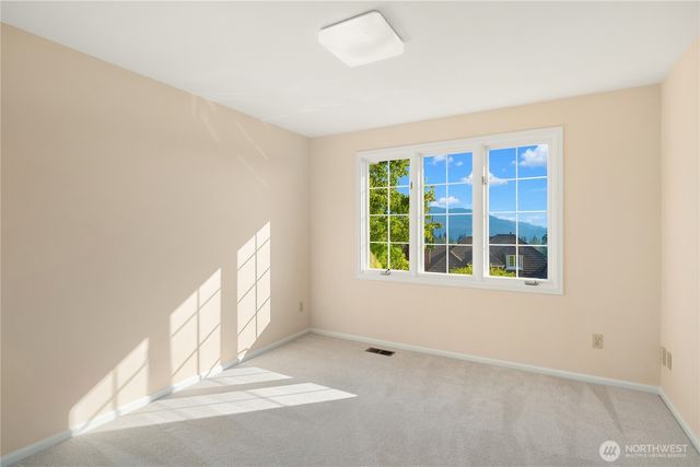 23214 SE 47th Way, Sammamish, WA 98075