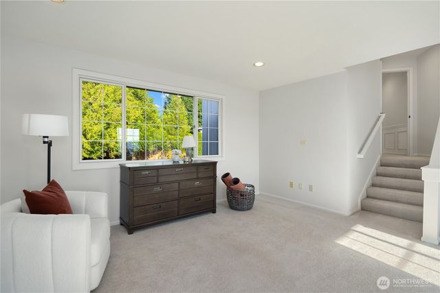 23214 SE 47th Way, Sammamish, WA 98075