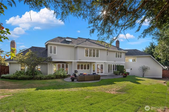 23214 SE 47th Way, Sammamish, WA 98075