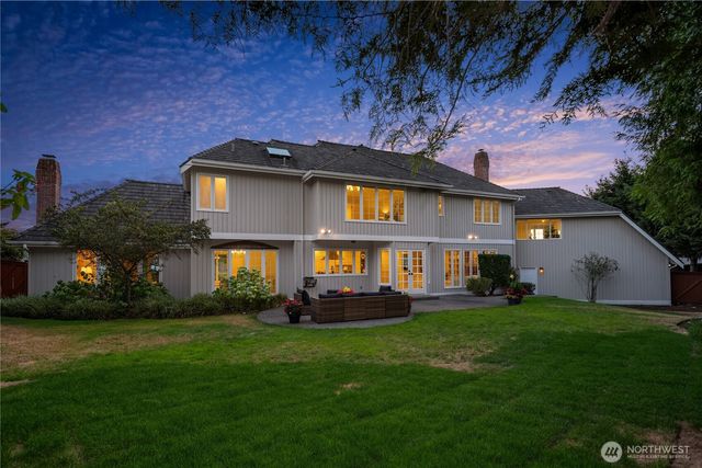 23214 SE 47th Way, Sammamish, WA 98075