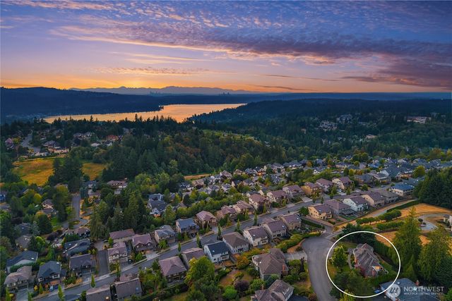 23214 SE 47th Way, Sammamish, WA 98075