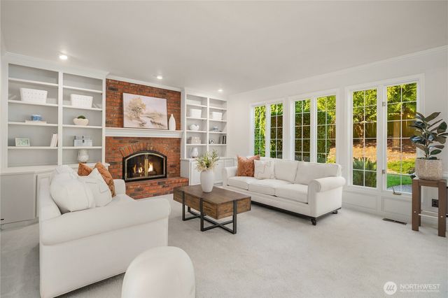 23214 SE 47th Way, Sammamish, WA 98075