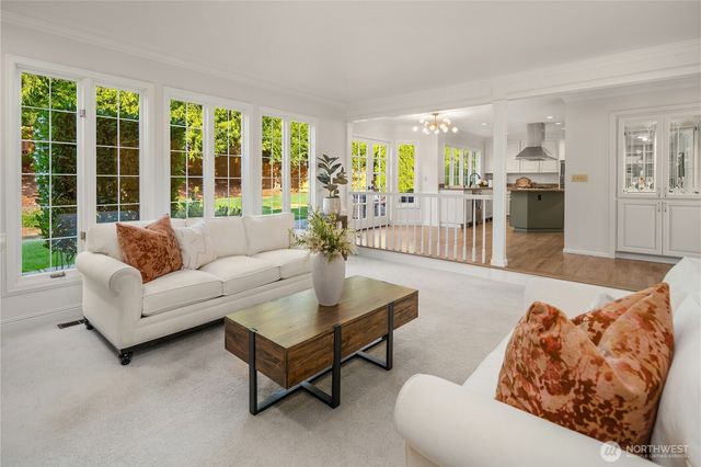 23214 SE 47th Way, Sammamish, WA 98075