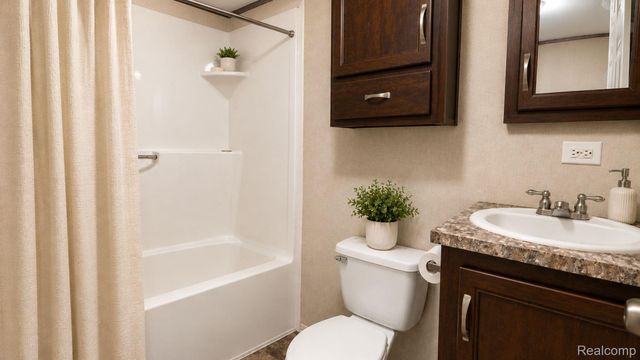 13318 Dixie Highway 174, Groveland Township, MI 48442