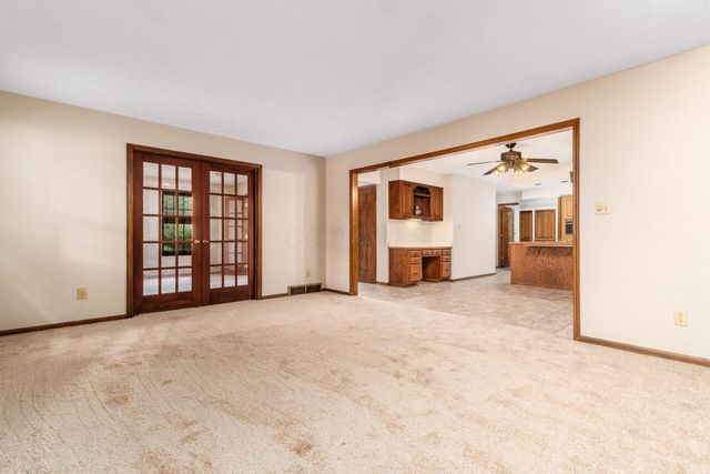 2966 Knoll Drive, Gahanna, OH 43230
