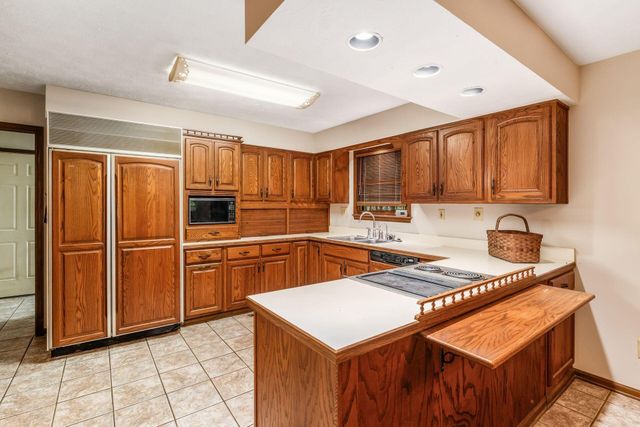 2966 Knoll Drive, Gahanna, OH 43230