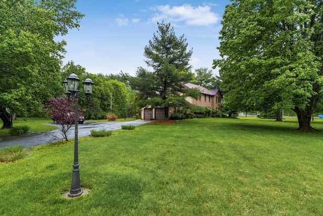 2966 Knoll Drive, Gahanna, OH 43230