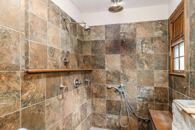 2966 Knoll Drive, Gahanna, OH 43230
