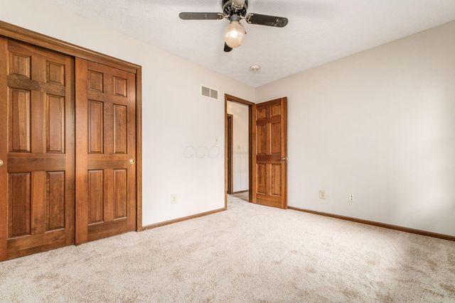 2966 Knoll Drive, Gahanna, OH 43230