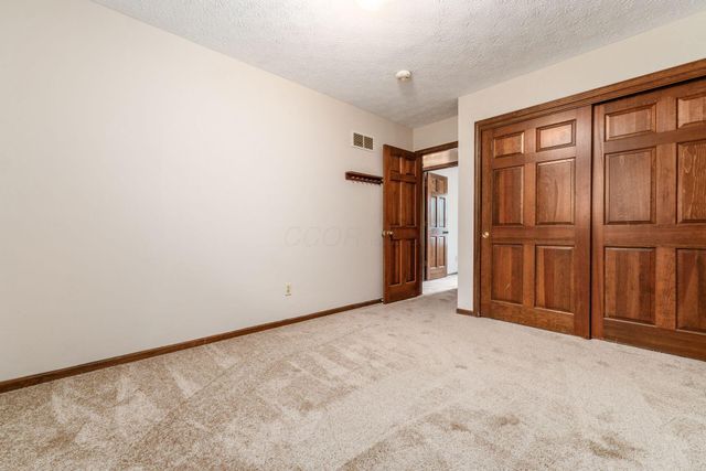 2966 Knoll Drive, Gahanna, OH 43230