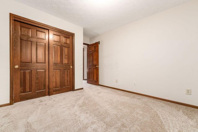 2966 Knoll Drive, Gahanna, OH 43230