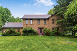 2966 Knoll Drive, Gahanna, OH 43230