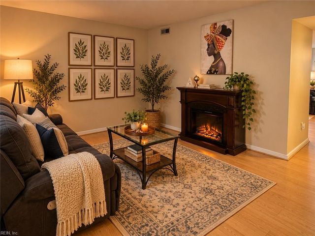 417 Hustings Ln Unit D, Newport News, VA 23608
