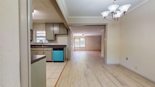 1501 13th Street N, Texas City, TX 77590