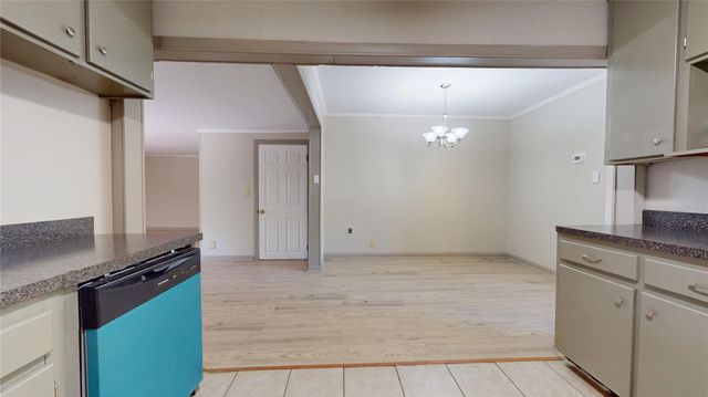 1501 13th Street N, Texas City, TX 77590