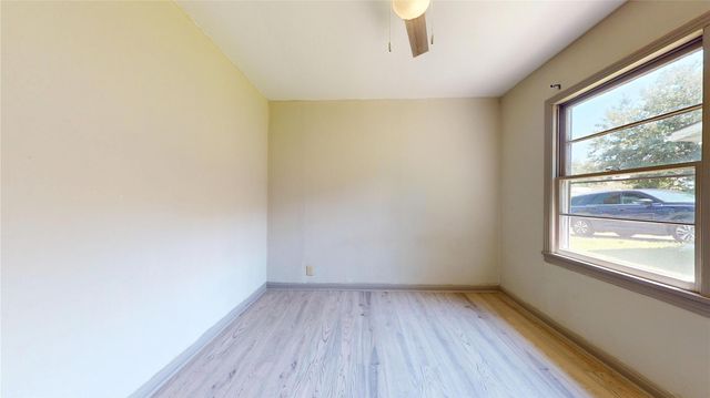 1501 13th Street N, Texas City, TX 77590