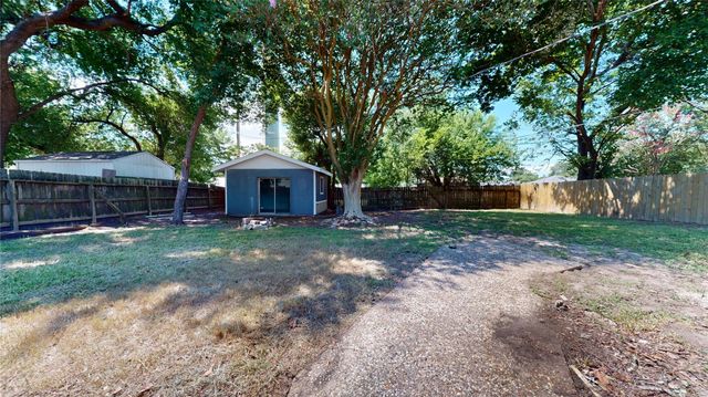 1501 13th Street N, Texas City, TX 77590