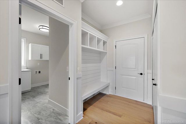 682 Westlake Avenue, Oxford, MI 48371