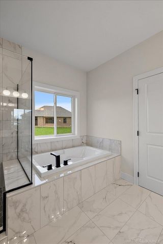 682 Westlake Avenue, Oxford, MI 48371