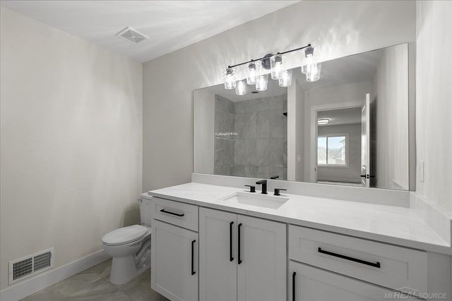 682 Westlake Avenue, Oxford, MI 48371