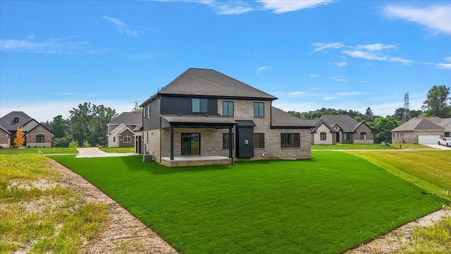 682 Westlake Avenue, Oxford, MI 48371