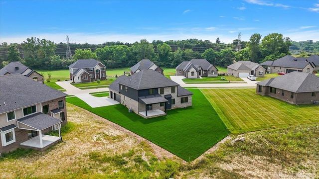 682 Westlake Avenue, Oxford, MI 48371