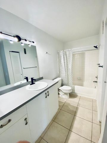 3310 Pinewalk Drive N 1826, Margate, FL 33063