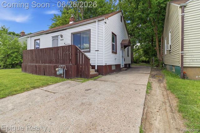 8240 Fielding Street, Detroit, MI 48228