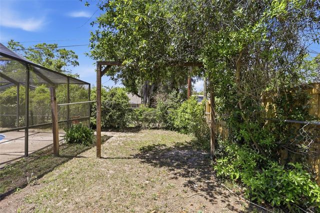 4006 NW 36TH TERRACE, Gainesville, FL 32605