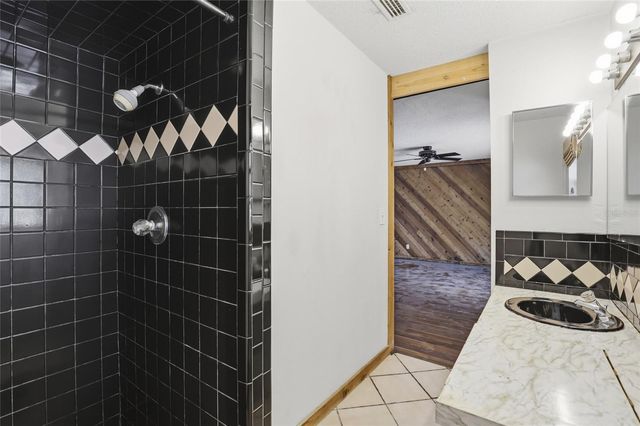4006 NW 36TH TERRACE, Gainesville, FL 32605