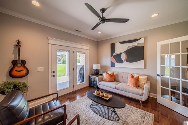 3914 Pines Road, Paducah, KY 42001