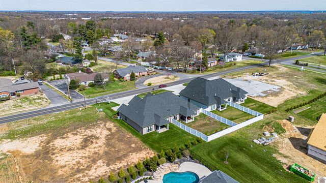 3914 Pines Road, Paducah, KY 42001