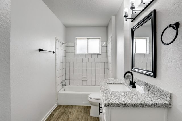 5613 Armstrong Drive, Texas City, TX 77591