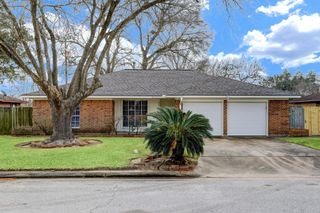 5613 Armstrong Drive, Texas City, TX 77591