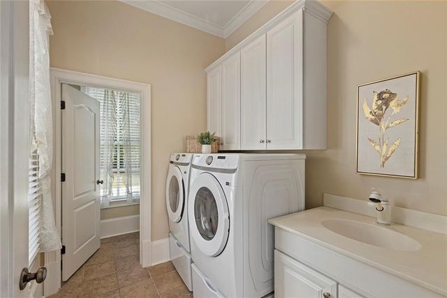 1863 Baynham Drive, Dunwoody, GA 30338