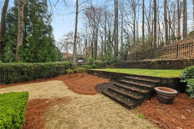 1863 Baynham Drive, Dunwoody, GA 30338