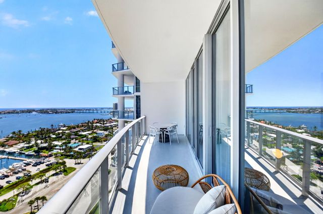 220 Lake Shore Drive 1708, Lake Park, FL 33403