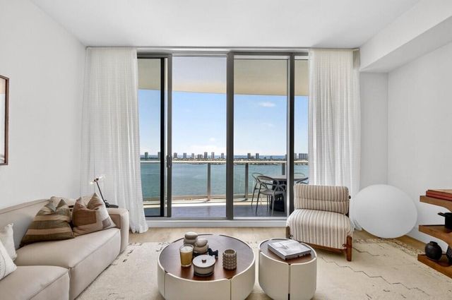 220 Lake Shore Drive 1708, Lake Park, FL 33403