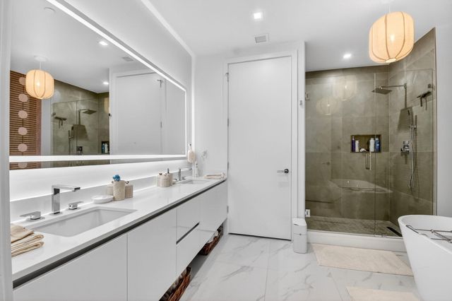 220 Lake Shore Drive 1708, Lake Park, FL 33403