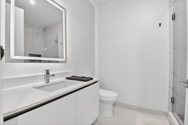 220 Lake Shore Drive 1708, Lake Park, FL 33403