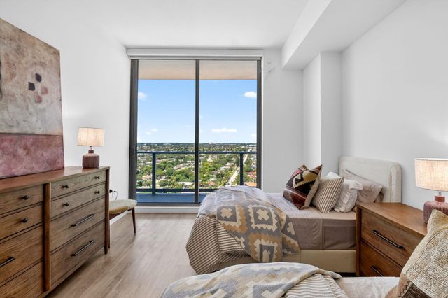220 Lake Shore Drive 1708, Lake Park, FL 33403