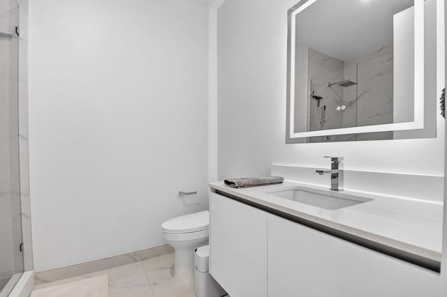 220 Lake Shore Drive 1708, Lake Park, FL 33403