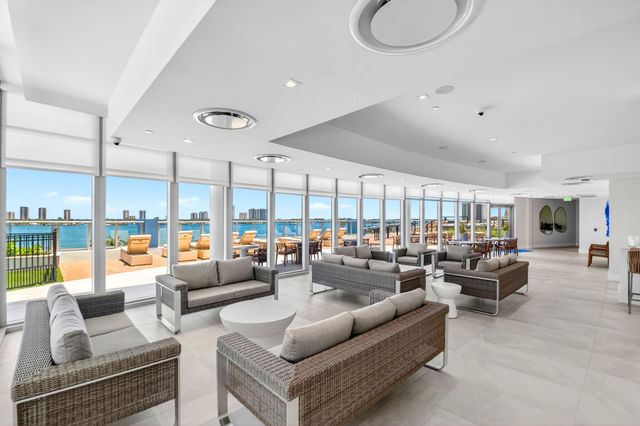 220 Lake Shore Drive 1708, Lake Park, FL 33403